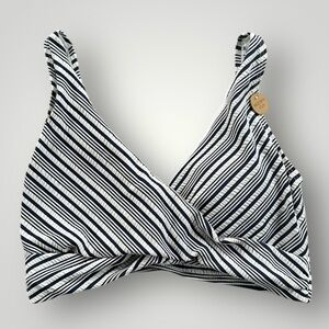 🎉5 for $45🎉 NWOT Niptuck swimsuit women size 6